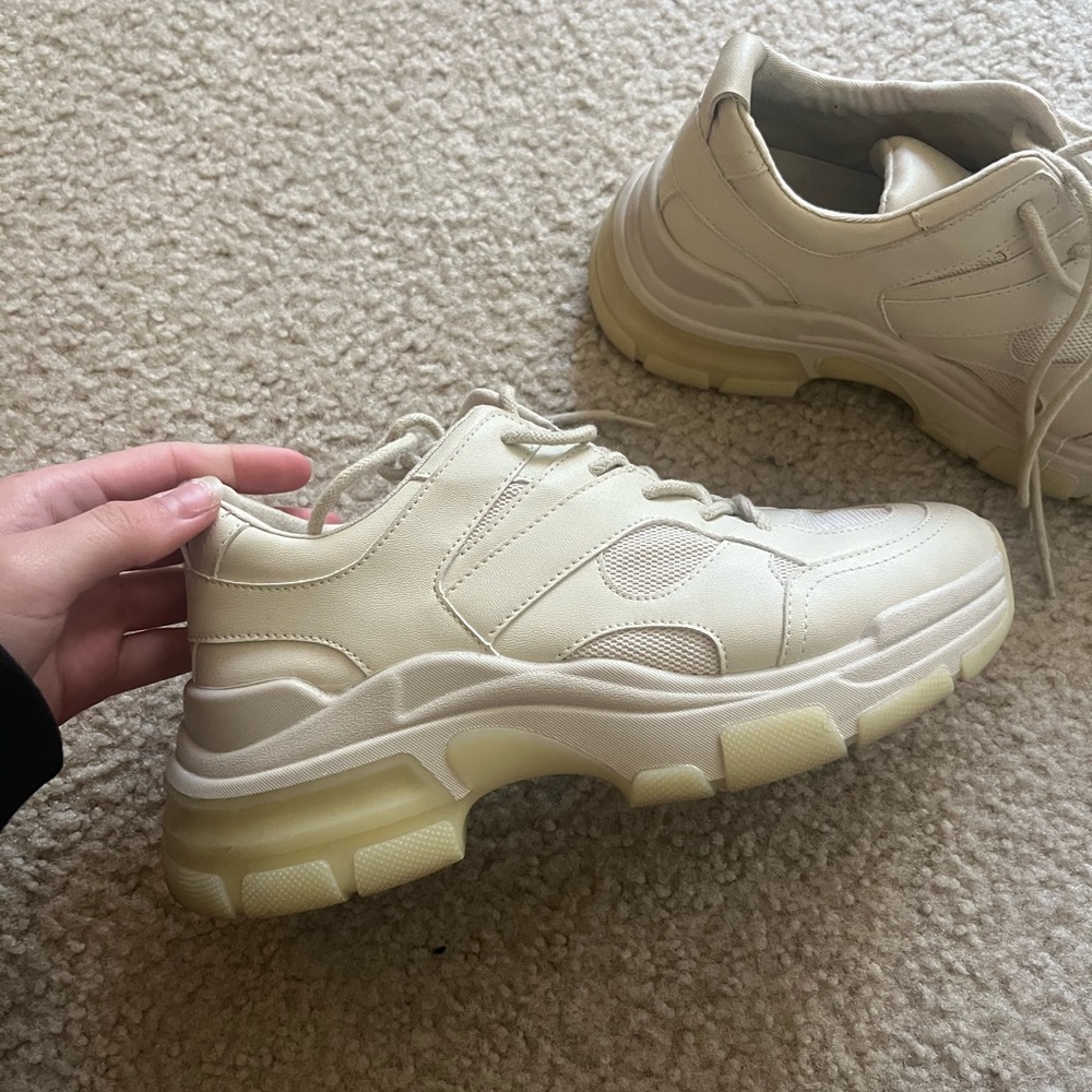 Steve Madden Sneakers